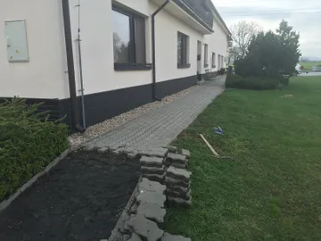 Oprava chodníku Újezd u Brna