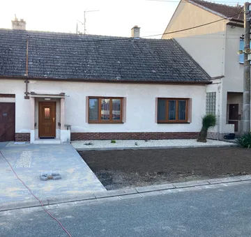 Parkovací stání Křenovice