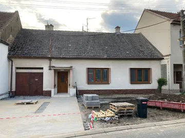 Parkovací stání Křenovice